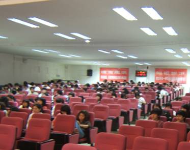 学生学习安全知识